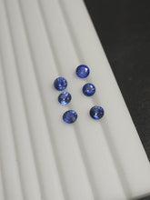 Load image into Gallery viewer, Round Natural Blue Sapphire Per Carat
