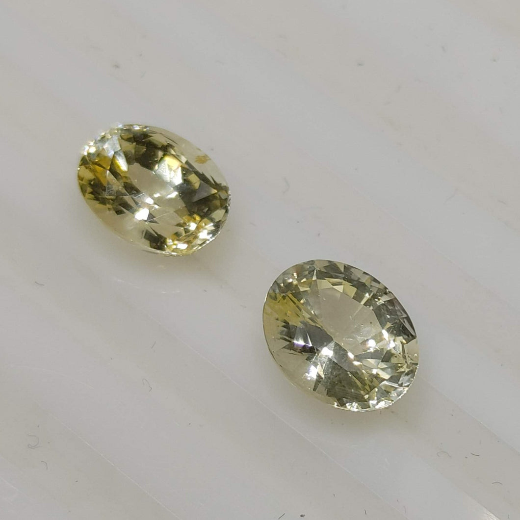 1 Pair Natural Oval Yellow Sapphire