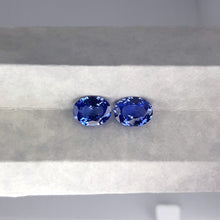 Load image into Gallery viewer, 3.87ct Natural  Blue Sapphire 9x7mm oval shape
