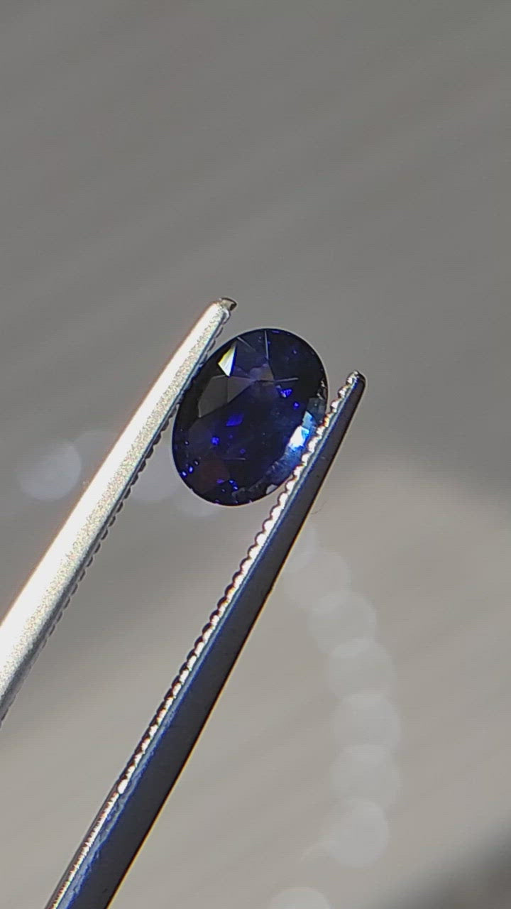 1.39ct Natural Blue Sapphire