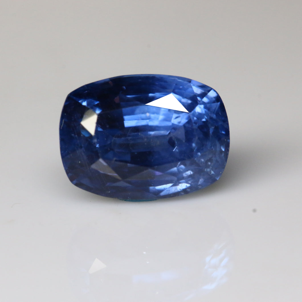 4.99 ct  Natural Blue Sapphire