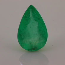 Load image into Gallery viewer, 1.22 ct Natural Emerald.
