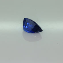Load image into Gallery viewer, 3.90 ct Natural  Blue Sapphire

