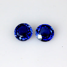 Load image into Gallery viewer, 4mm Round Natural Blue Sapphire Pair (0.60Ct)
