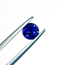 Load image into Gallery viewer, 1.71ct Natural  Blue Royal Sapphire.
