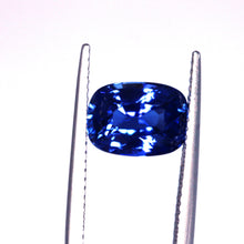 Load image into Gallery viewer, 3.58ct Natural Blue Sapphire
