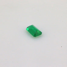 Load image into Gallery viewer, 0.35 ct Natural Emerald.
