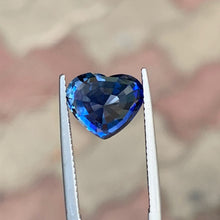 Load image into Gallery viewer, 5.76ct Natural Heart Blue Sapphire.
